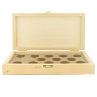 Boxed set of 13 light wood jacks