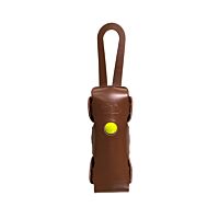 Satchel made of one piece of leather to transport a petanque triplette, a jack and a cloth